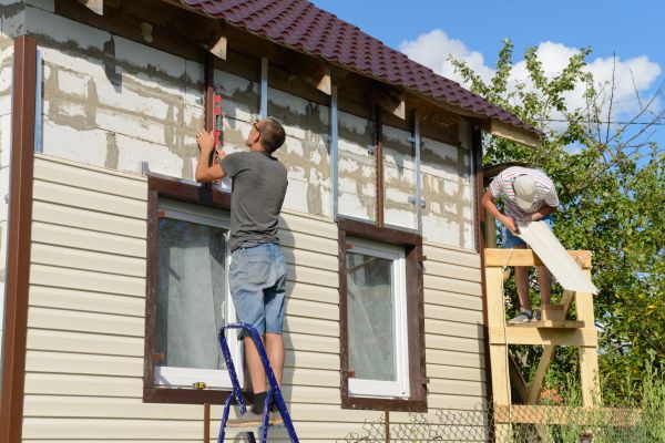 Cost of Handyman Siding Repair in Easton