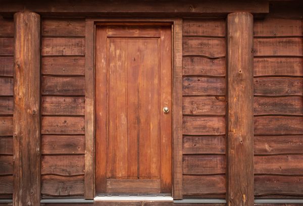 Cost of Log Cabin Siding Installation in Easton