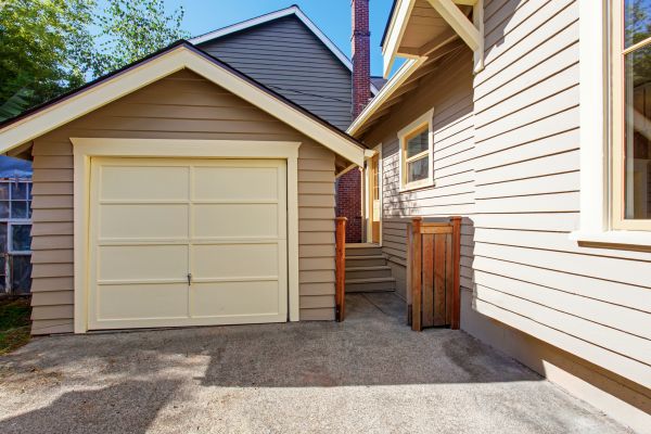 Cost of Garage Siding Replacement in Easton